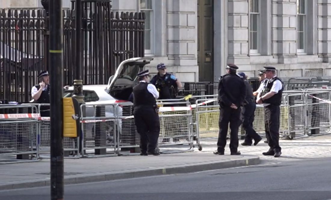 Conductor que chocó contra la entrada de Downing Street comparecerá por otro caso