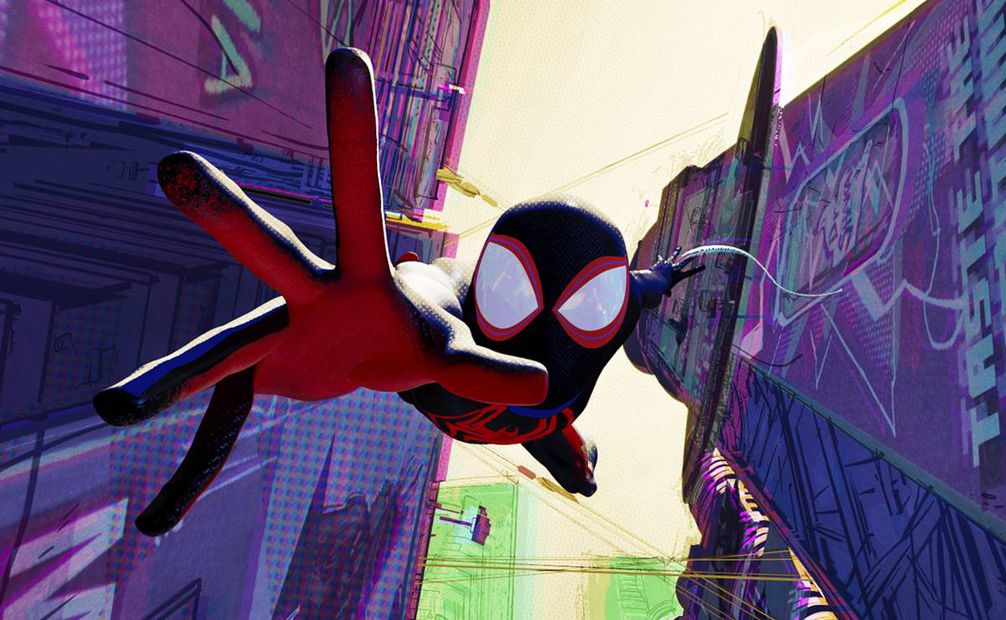 Ni uno o tres Spider-Man. En esta nueva entrega se ven de todos “tamaños, colores y sabores”. Foto: Sony, vía AP.