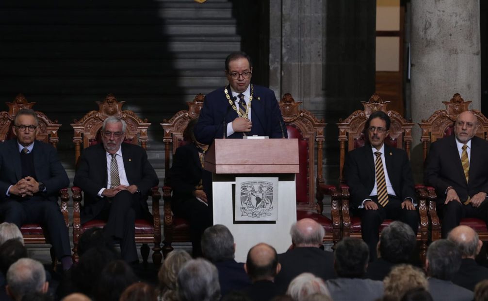 La UNAM es nacional y autónoma, dijo en su discurso Leonardo Lomelí. Foto: Calos Mejía / EL UNIVERSAL