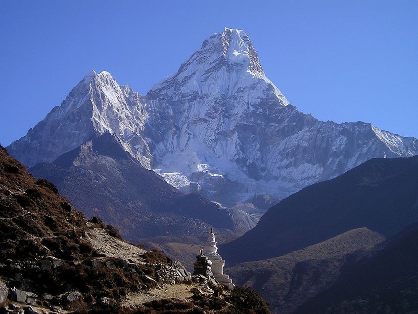 El Monte Everest es el atractivo principal del Himalaya. Foto: Unsplash