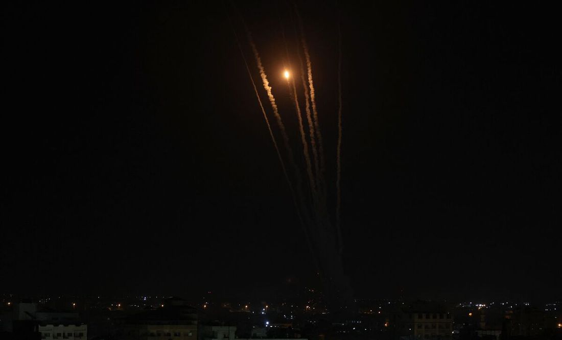 Israel vuelve a bombardear Gaza dos horas después de la tregua en respuesta a cohetes