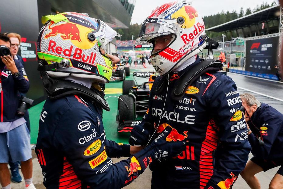Checo Pérez y Max Verstappen durante la Carrera Sprint del Gran Premio de Austria - Foto: Instagram