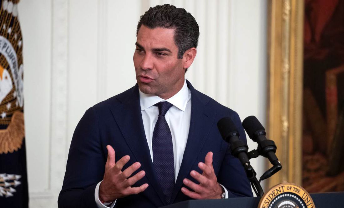 Alcalde de Miami se convierte en el primer hispano en campaña para las presidenciales de 2024 en EU