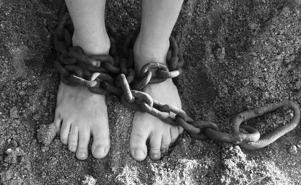 La trata de personas es una grave violación a los derechos humanos. Foto: Pixabay