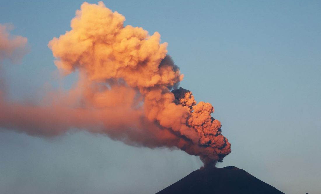 Reanuda operaciones el Aeropuerto Internacional 'Hermanos Serdán' de Puebla tras caída de ceniza del volcán Popocatépetl