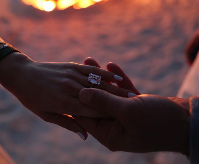 Este es el anillo de compromiso de JLo con un valor de un millón de dólares. Foto: Instagram