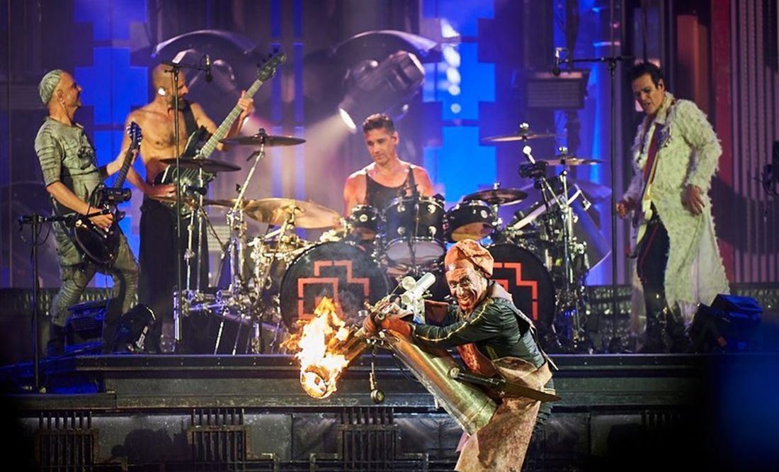 Baterista de Rammstein hace frente a las acusaciones contra Till Lindemann: 'No creo que haya ocurrido algo ilegal'