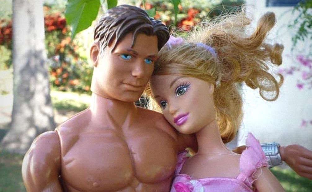 Max Steel y Barbie. Foto: Twitter