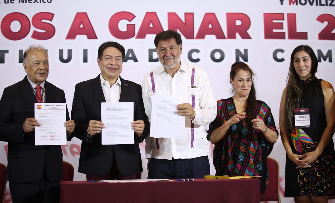 Fernández Noroña se registra como aspirante de Morena a candidatura presidencial