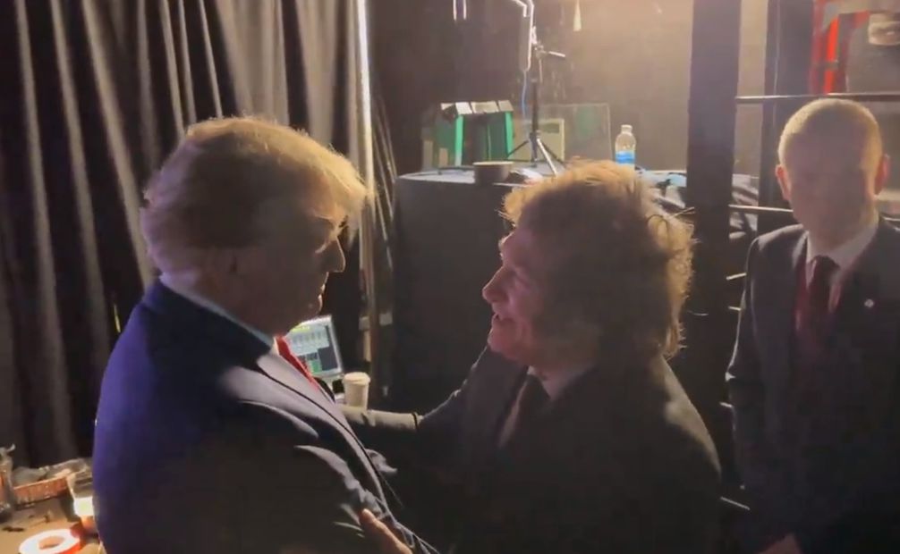 Donald Trump y Javier Milei en su primer encuentro en persona. Foto: captura video