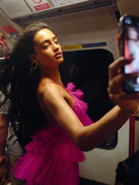 There "Girl from the tube" She is the new TikTok star.  Photo: Instagram