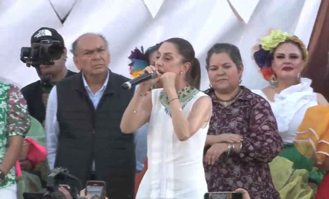 Papá de Checo Pérez acompaña a Claudia Sheinbaum en Mexicali