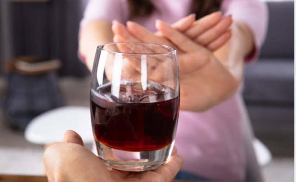Evitar el consumo de alcohol ayuda a reducir la ansiedad. Foto: Pixabay