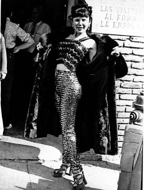 Lyn May en una foto de archivo de EL UNIVERSAL de 1980, tiempo en el que actuó en el filme Burlesque. Foto: Archivo | El Universal