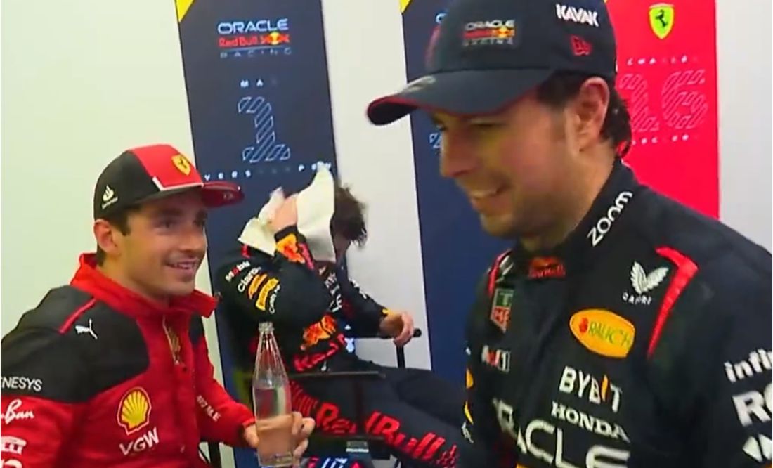 Checo Pérez y Charles Leclerc protagonizan divertido momento en el GP de Azerbaiyán