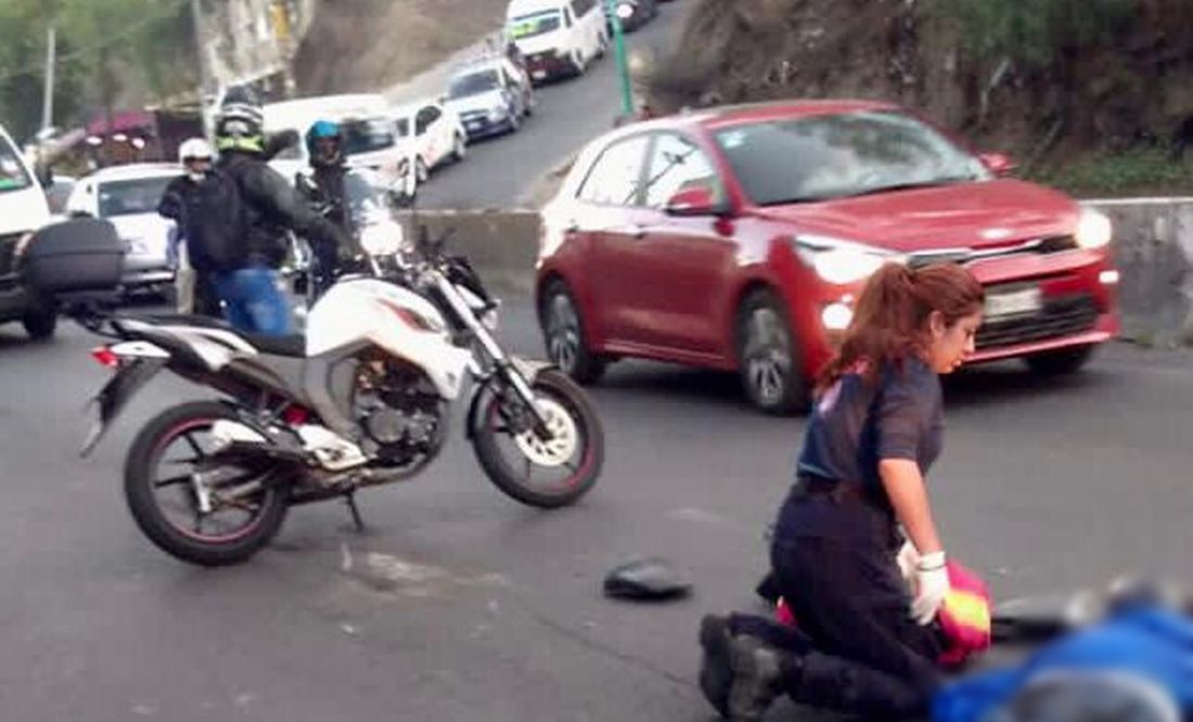 Moto y tráiler chocan en carretera Atizapán-Nicolás Romero; reportan un muerto