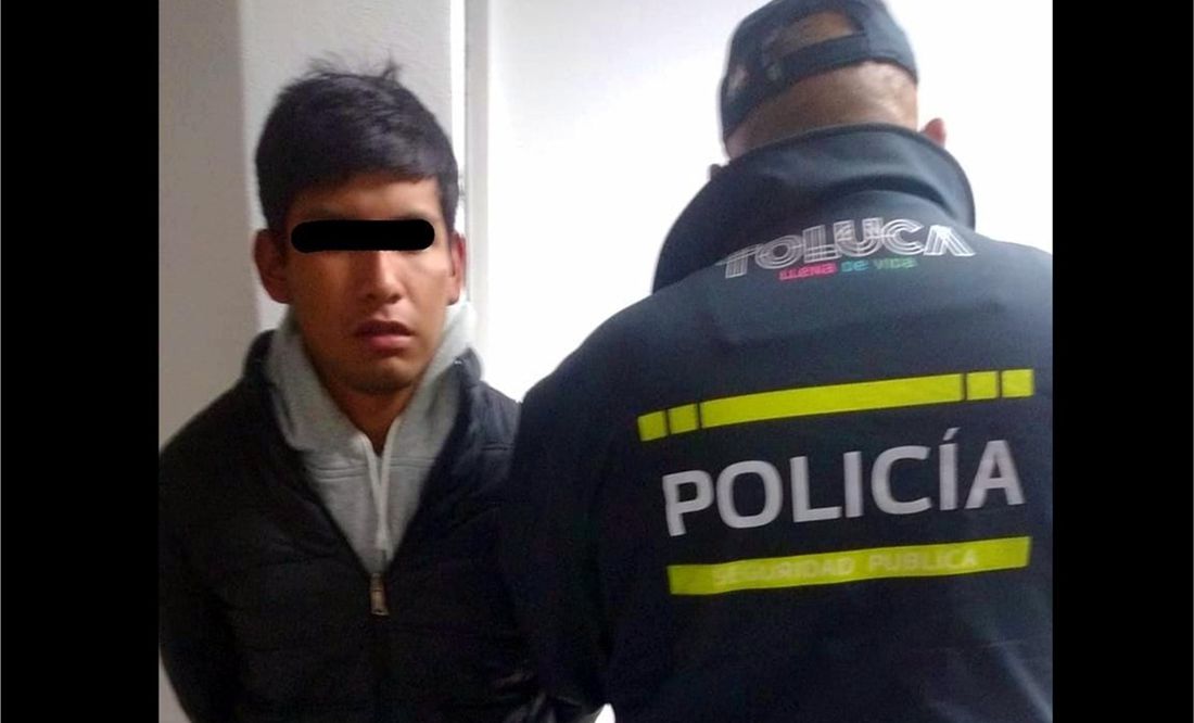 Policías atrapan a Luis 'N' sacando en una bolsa el cuerpo de su novia en Toluca