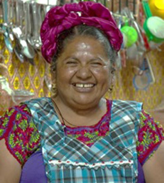 En el campo de Artes y Tradiciones Populares, la cocinera zapoteca Abigail Mendoza Ruiz. Foto: Cortesía.
