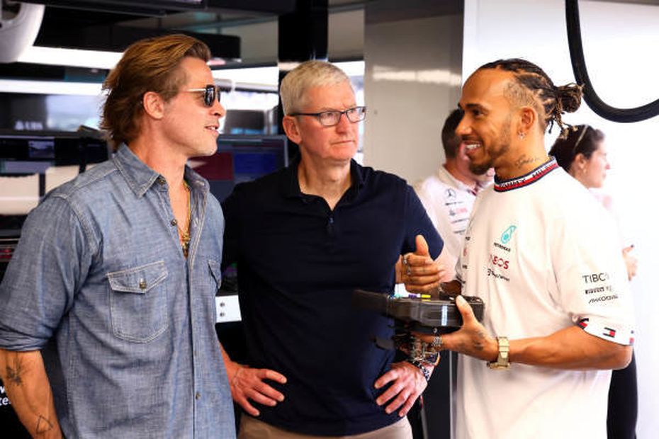 Brad Pitt y Lewis Hamilton. Fuente: Motorsportimages