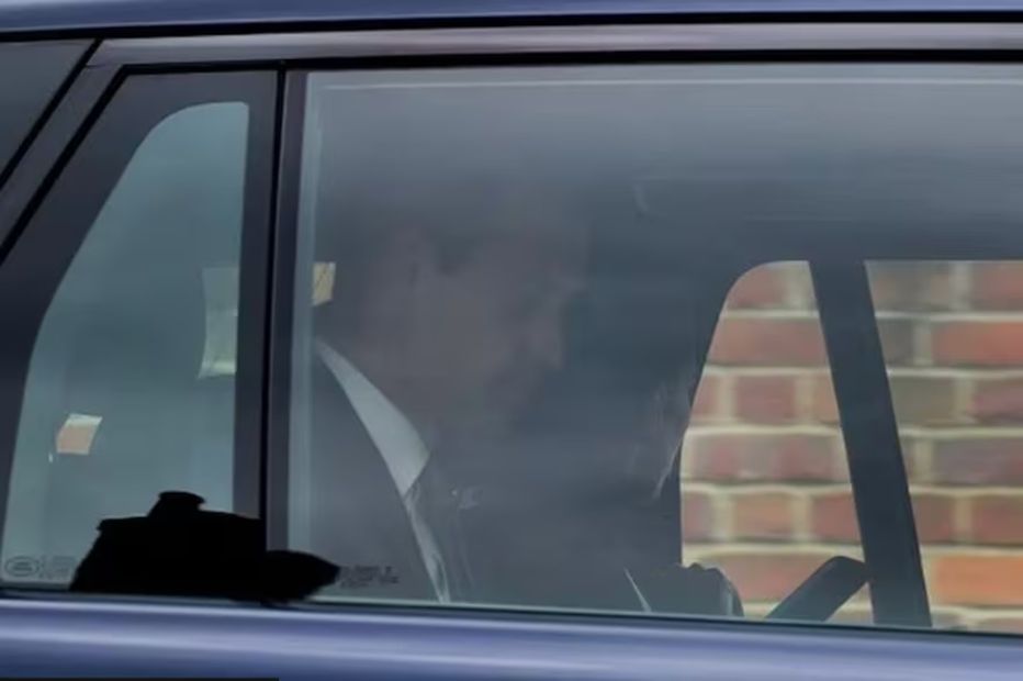 Los príncipes de Gales, Guillermo y Kate Middleton, fueron vistos este lunes 11 de marzo de 2024, en esta imagen difundida por la cadena británica BBC. FOTO: ESPECIAL
