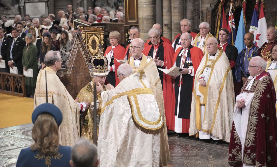 '¡Dios salve al rey!': Carlos III es coronado rey del Reino Unido