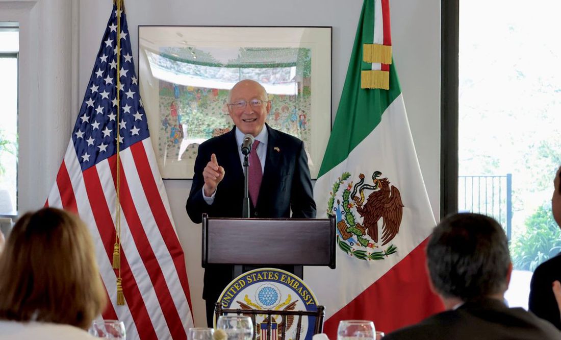 Ken Salazar celebra colaboración bilateral entre México y EU contra el crimen organizado