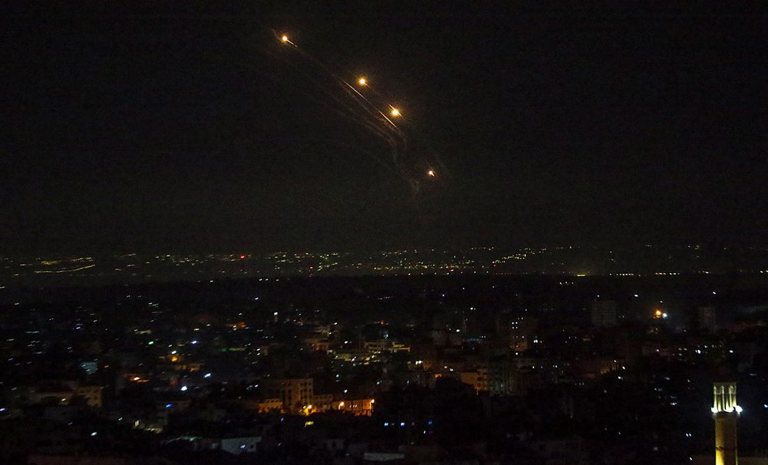 Lanzan más de 20 cohetes desde Gaza hacia Israel; reportan 5 heridos