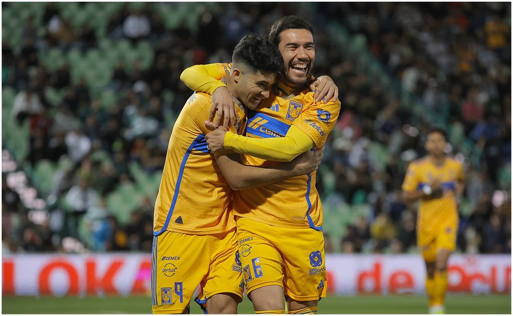 Nicolás Ibáñez celebrando gol con Tigres - Foto: Imago7