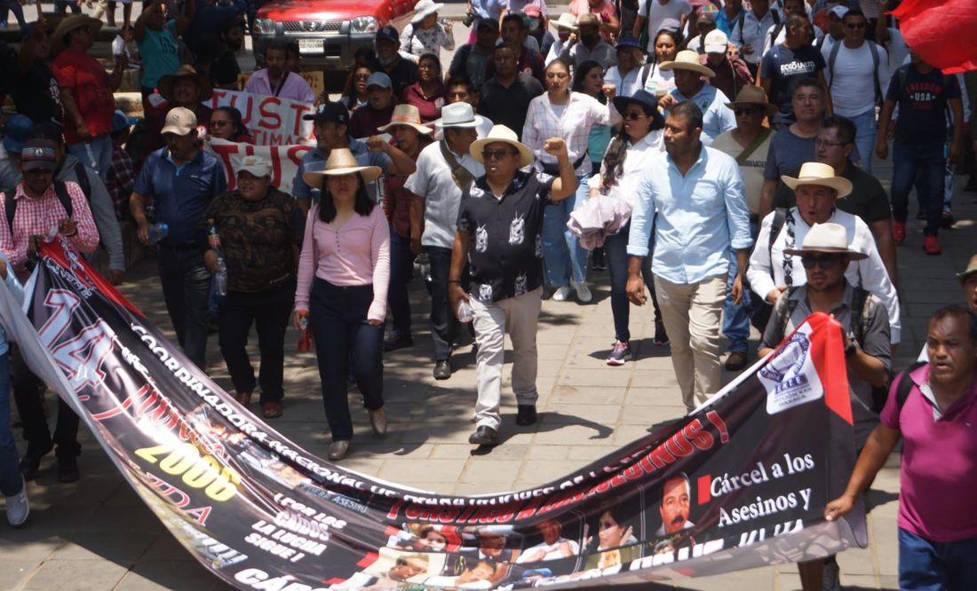 Docentes de Sección 22 en Oaxaca declaran 'mínimas e insuficientes' las respuestas del gobierno a su pliego