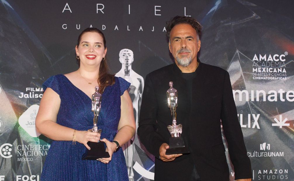 Alejandro González Iñárritu y Mónica Salazar reciben el Ariel. Foto: German Espinosa/EL UNIVERSAL.