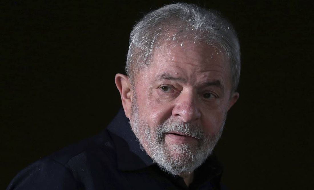 Lula posterga indefinidamente su viaje a China por una neumonía