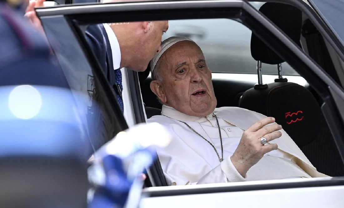 El papa Francisco vuelve a hospital; se somete a exámenes médicos en Roma