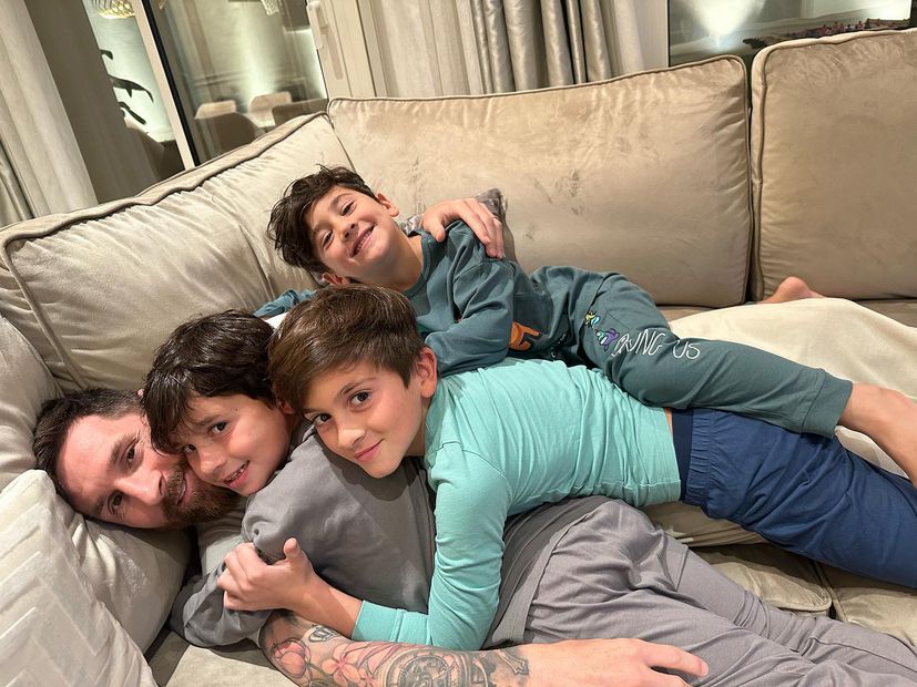 Lionel Messi y sus hijos. Fuente: Instagram @leomessi