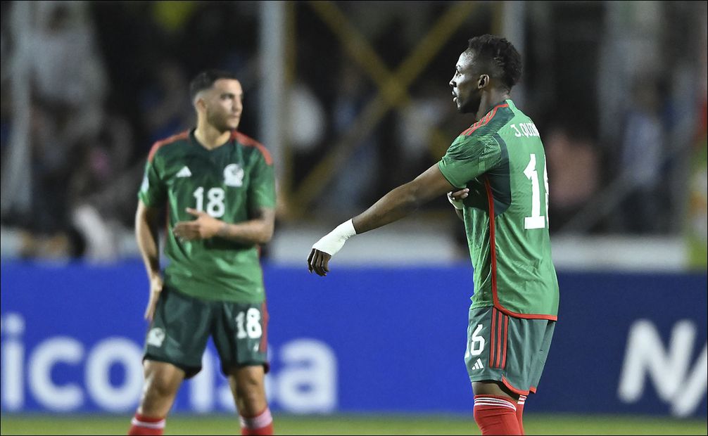 México se achicó en Honduras y su clasificación a la Copa América 2024 pende de un hilo / FOTO: Imago7