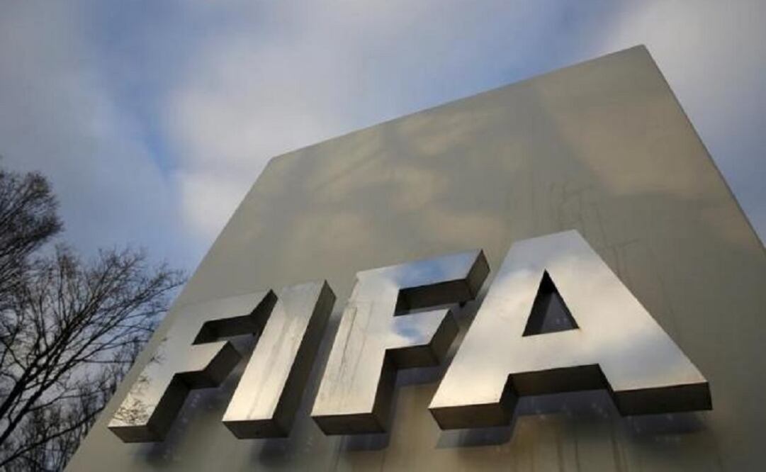 FIFA confirmed that it paid all the expenses for each of its 209 member associations to bring a three-man delegation, flying business class and staying in five-star accommodation. (Photo: Reuters) 