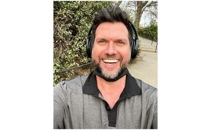 Mauricio Martínez regresa a la cantada y alista varios proyectos teatrales