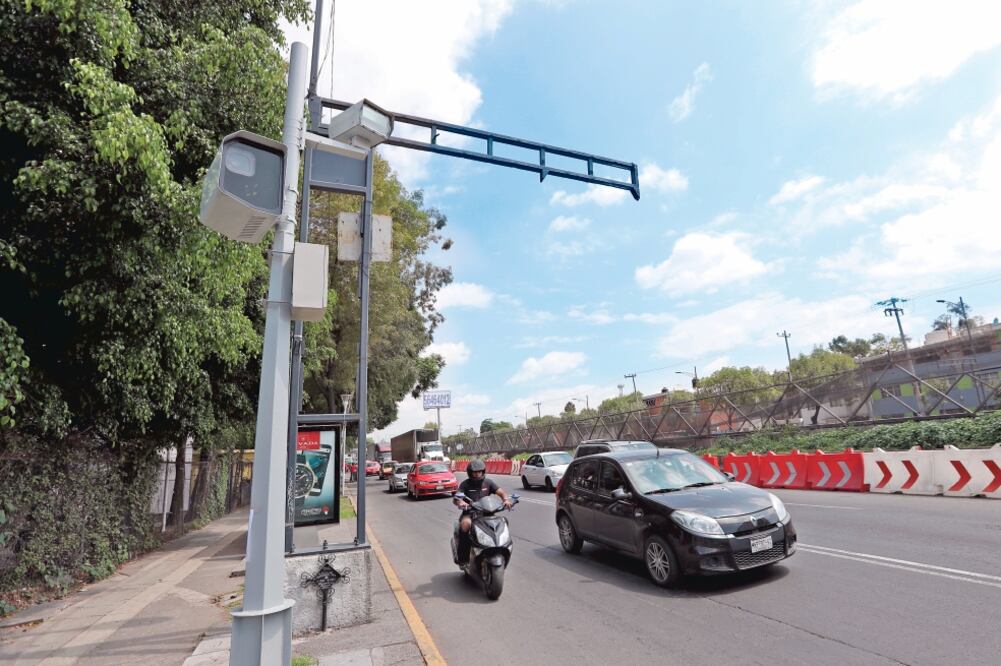 Expertos que asistieron al congreso Walk 21 de ciudades caminables coincidieron en no se puede reducir el monto de las fotomultas porque eso llevaría a que los ciudadanos tengan menos disciplina. (ARIEL OJEDA. EL UNIVERSAL)