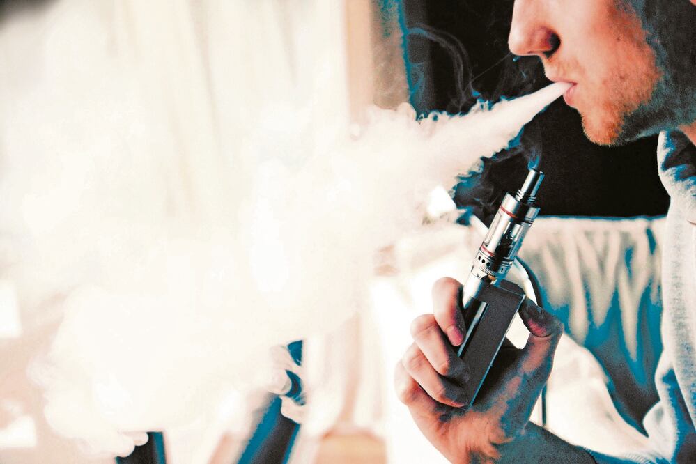 El 31 de mayo de 2022 el Presidente firmó un decreto que prohíbe la comercialización de vapeadores en el país. Foto: Archivo / EL UNIVERSAL