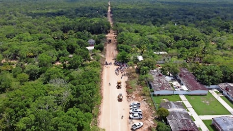 Rechazan mayas pavimentación de camino sagrado