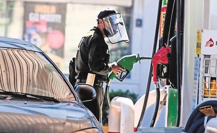BBVA advierte que gasolinas serán más caras en México por medidas del gobierno