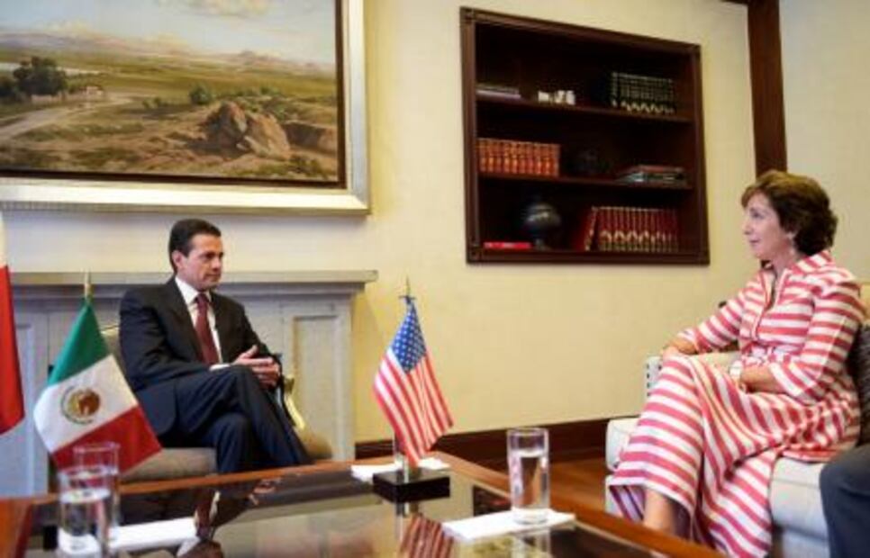 Peña Nieto reconoce labor de Jacobson en la relación bilateral con EU