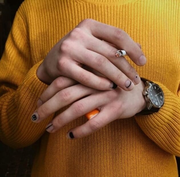 Fedez, el esposo de Chiara Ferragni, luce un diseño de uñas fantástico