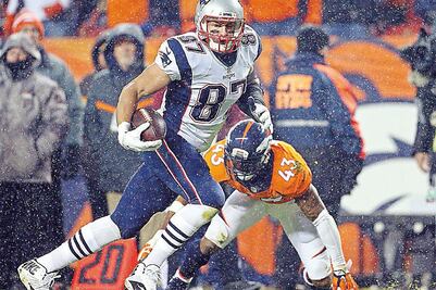 Tumbar a 'The Gronk' será clave