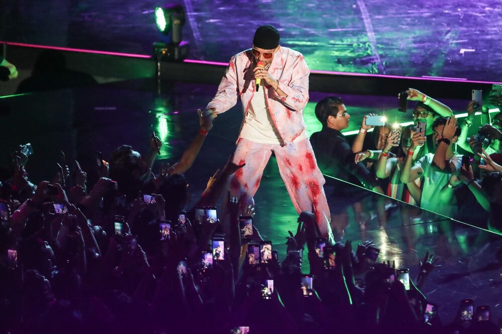 Bad Bunny le dio color a la primera edición de los Spotify Awards. Foto: Germán Espinosa