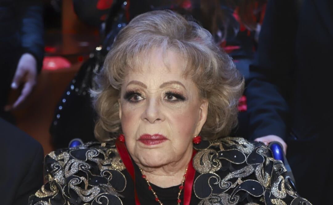 Silvia Pinal en el homenaje por su trayectoria en octubre. Clasos