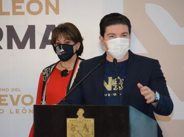 Escuelas públicas y privadas vuelven a clases presenciales sin restricción de aforo: Samuel García