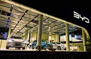 Beneficio neto de BYD cae 55% en primer trimestre; baja demanda impacta al fabricante de autos chino