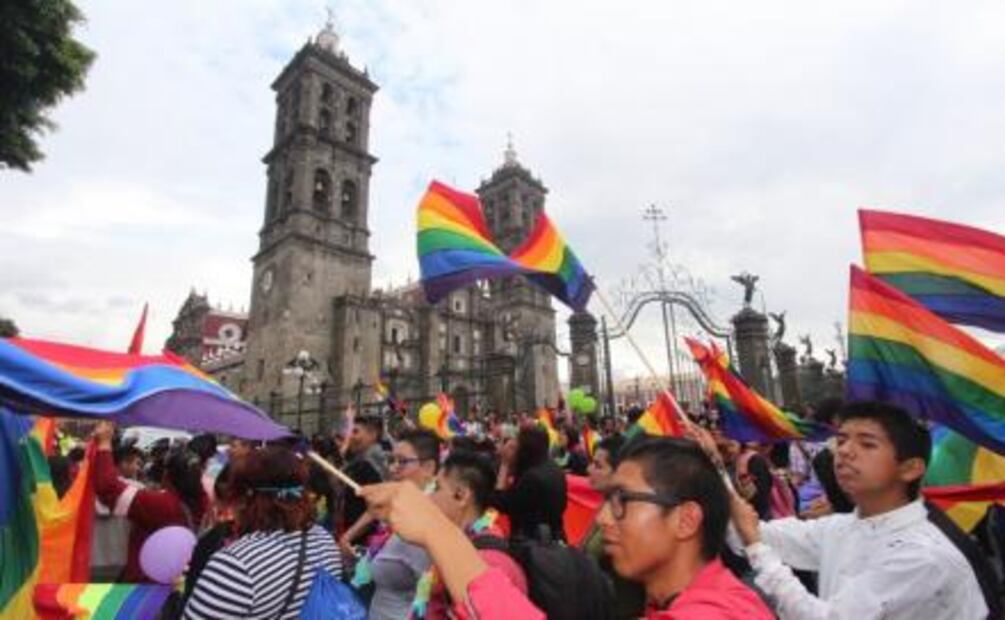Realizan marcha del orgullo LGBTTTI 2018 en Puebla