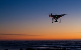 Ejército de EU usa un láser para derribar drones de cárteles en la frontera con México