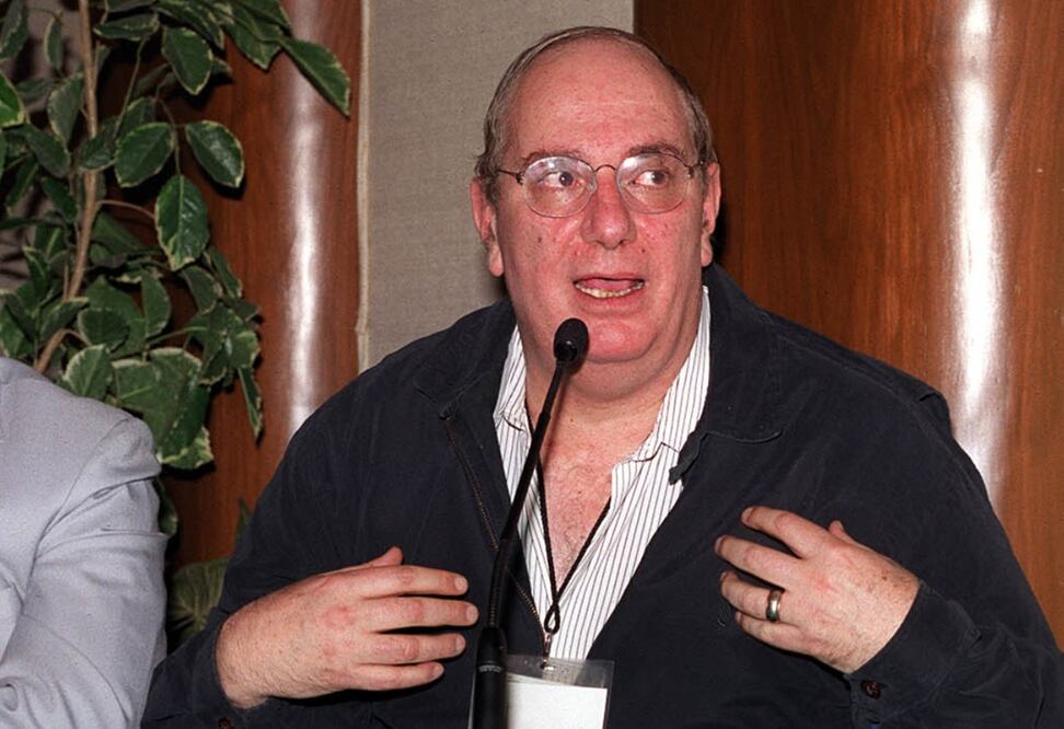 Enrique Segoviano, productor y director de diferentes contenidos de entretenimiento en Televisa, entre ellos, los programas de Chespirito y shows de concurso como "Atínale al precio" y "100 mexicanos dijeron".
Foto: EL UNIVERSAL, archivo